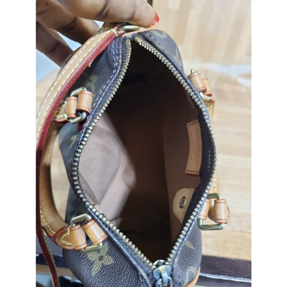 LOUIS VUITTONMonogram Nano Speedy - Picture 13 of 13